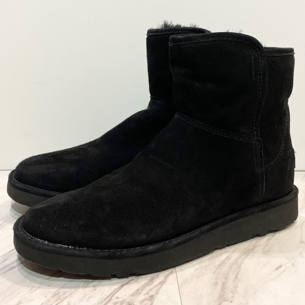 New! UGG Abree Mini Black Winter Boot 6